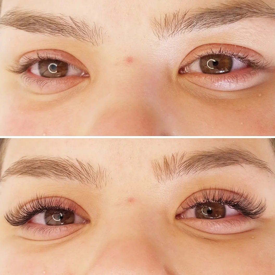 Beide Augen vorher und nachher: eigene Wimpern oben, Wimpernverlängerung unten